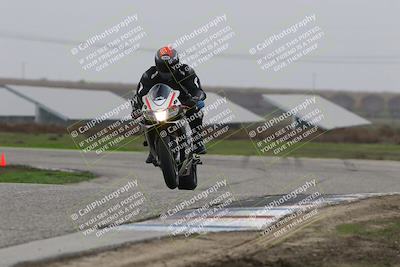 media/Nov-29-2025-TrackDaz (Sat) [[10ae2d9bce]]/A Group/Session 4 (Wheelie Bump)/